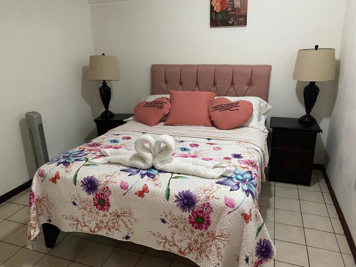 Apartment 10 Minutes By The Sjo Airport - Alajuela Buitenkant foto